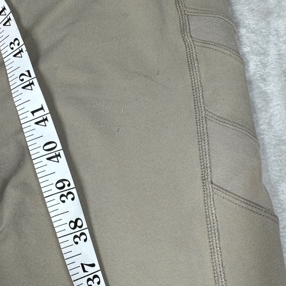 Alo Yoga Cream Tan Mesh Block Athletic Leggings Size Small - Picture 11 of 16